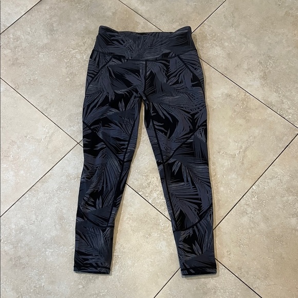 SWEATY BETTY Power Pace 7/8 Workout Leggings Size Small - Picture 2 of 8